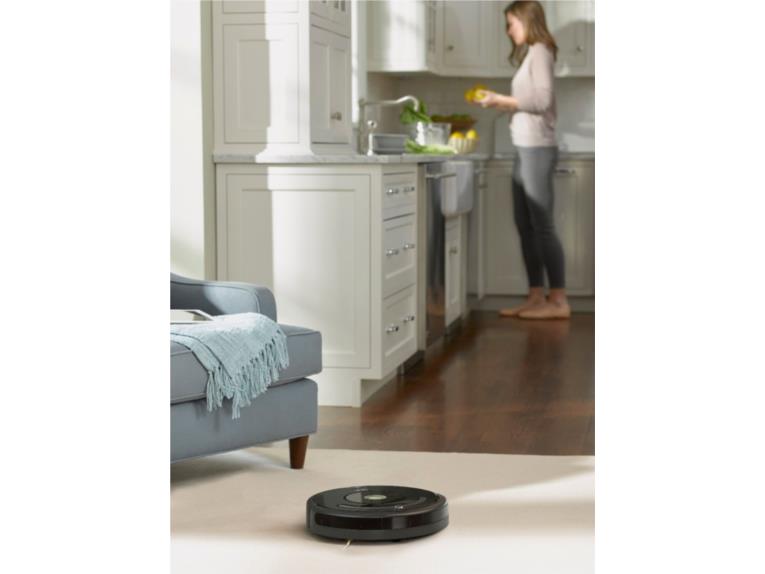 iRobot Roomba 675 Robot VacuumWiFi Connectivity, Works with Alexa